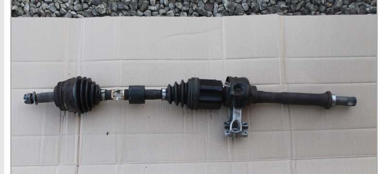 Полуось правая в сборе Kia Opirus  2016 3.8 Бензин Киев