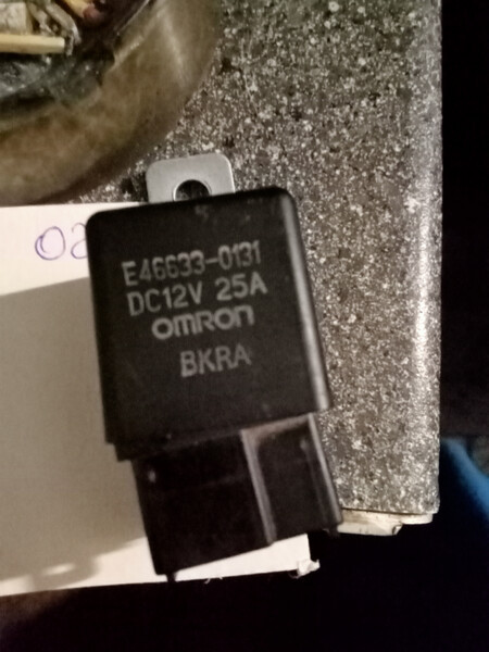 Реле вентилятора печки Kia Cerato  2007 1.6 Бензин 