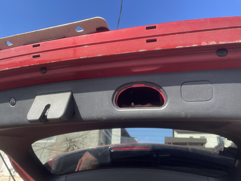 Пластік в кришку багажника Kia Sportage 4  2019 2.4 Бензин Тернополь