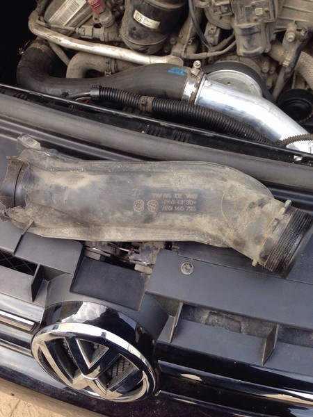 Патрубок интеркуллера 7PO145795   Volkswagen Touareg