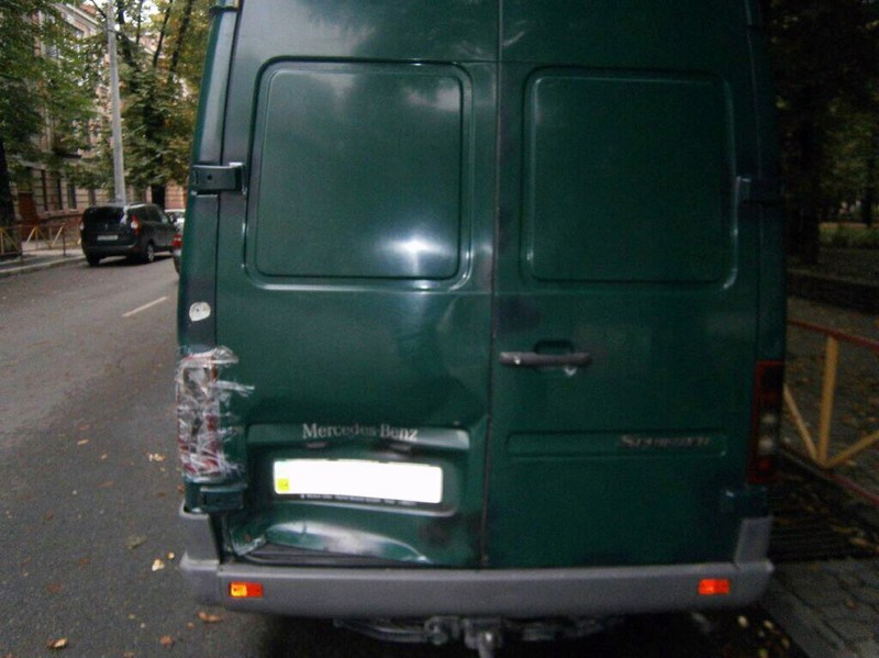 Дверь задняя левая глухая Mercedes-Benz Sprinter  2003 2.2 Дизель Хмельницкий