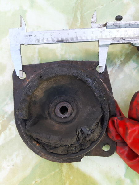 Подушка двигуна Fiat Croma  1991 хетчбек 2.5 Дизель Одеса