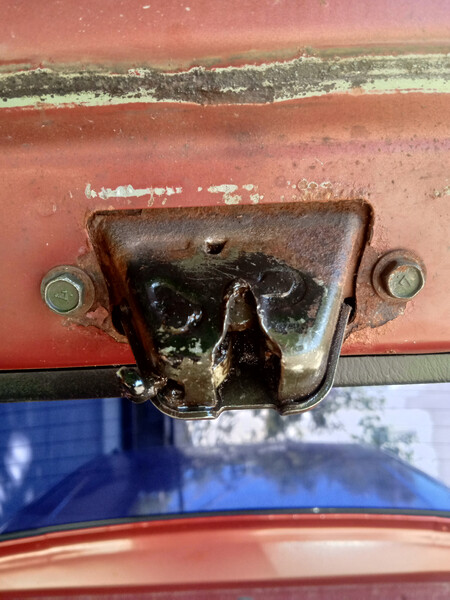 Замок багажника Nissan Almera N15  1997 хэтчбек 1.4 Бензин Одесса