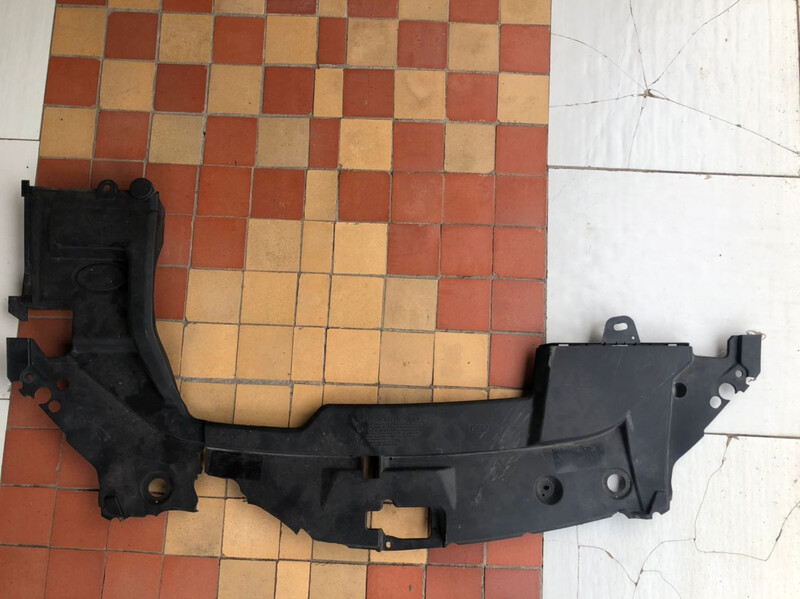 Защита радиатора Toyota Avensis  2008 1.8 Бензин Киев