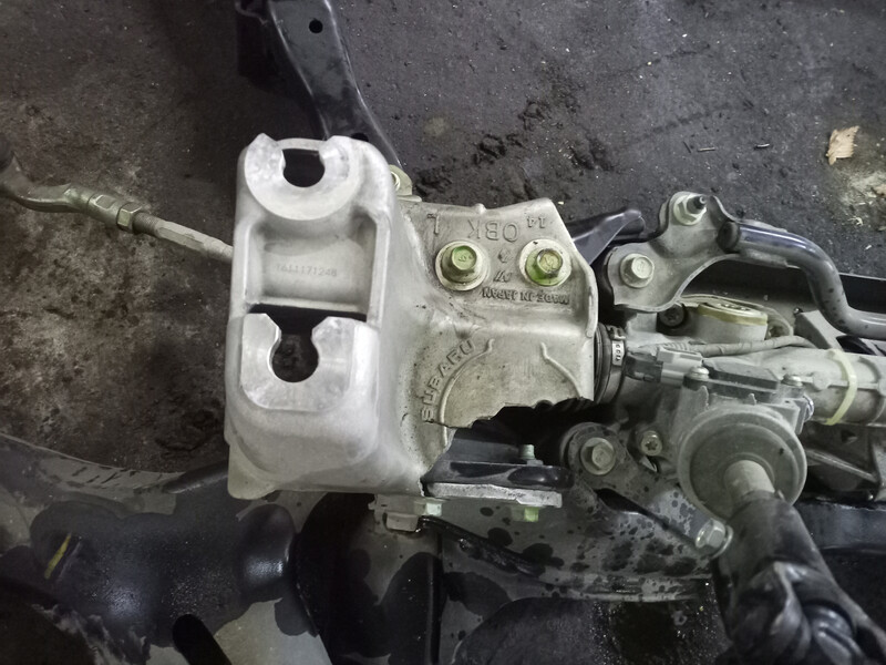 Кронштейн опоры двигателя левый Subaru Outback  2017 универсал 2.5 Бензин Харьков