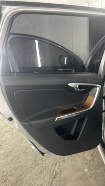 Дверная карта задняя левая Volvo XC60  2017 2.0 Дизель Киев
