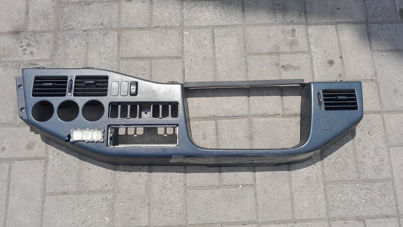 Передняя панель приборки Mercedes-Benz Sprinter  1997 2.3 Дизель Изюм