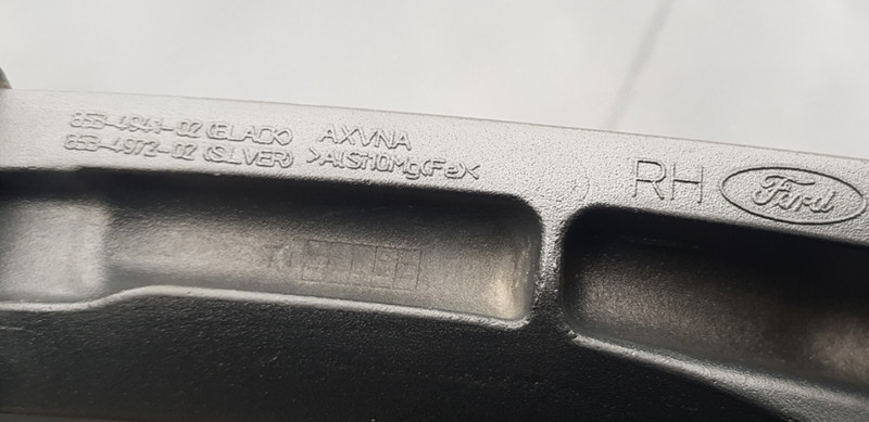 Рейлинги Ford Focus 2 универсал 2009 г.  2.0 л дизель Львов