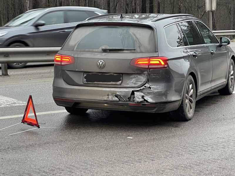 Бампер задній Volkswagen Passat B8  2015 універсал 2.0 Дизель Бородянка
