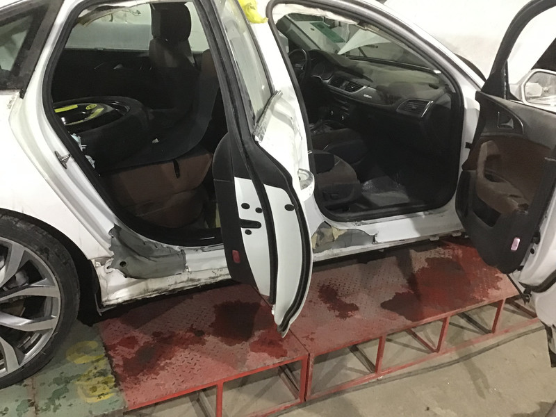 Поріг кузова Audi A6 C7  2014 3.0 Бензин Київ