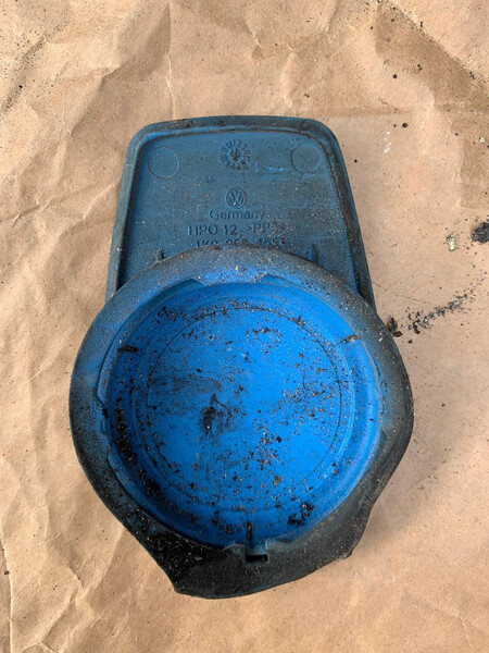 Кришка бачка омивача Volkswagen Jetta 6  2013 2.0 Дизель 