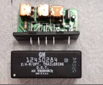 Реле поворотов Chevrolet Blazer  2001 4.2 Бензин Одесса