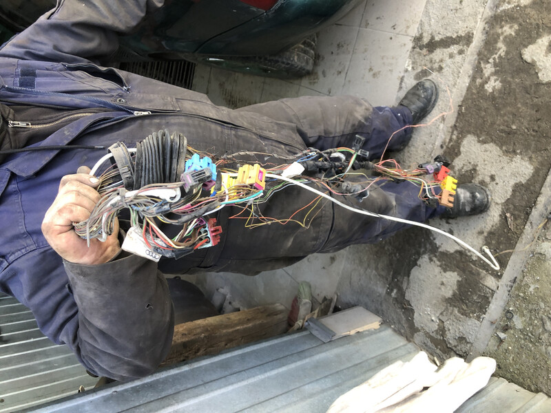 Проводка водійської дверки Audi A4 B5 універсал 2000 р.  1.9 л дизель