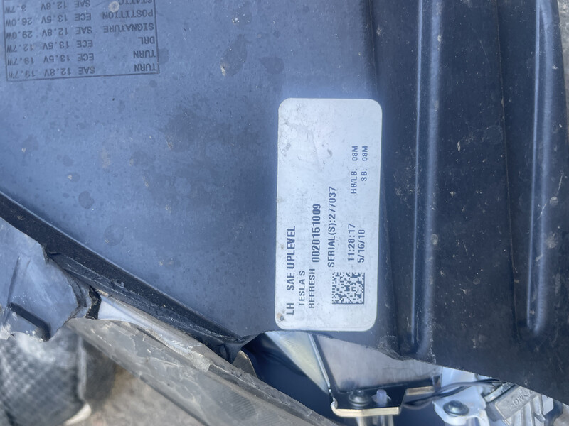 Фары передние Tesla Model S 2018 г.  1.0 л электро