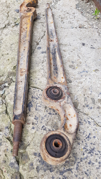 Рычаг передний левый Nissan Patrol Y60  1992 4.2 Дизель Славянск