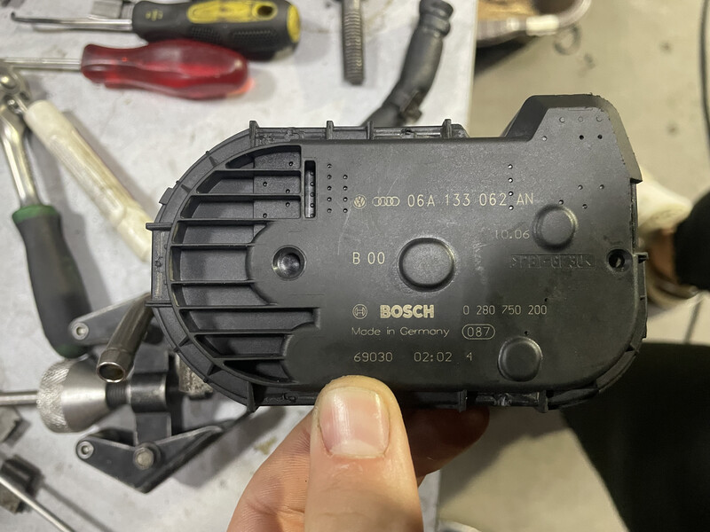 Дроссельная заслонка Seat Ibiza  2008 хэтчбек 1.6 Бензин Белая Церковь