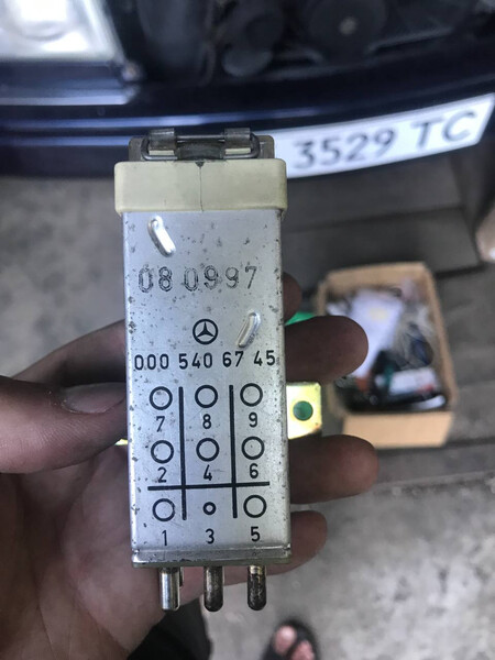 Реле зарядки A0005406745   Mercedes C-Class, Mercedes E-Class, Mercedes S-Class