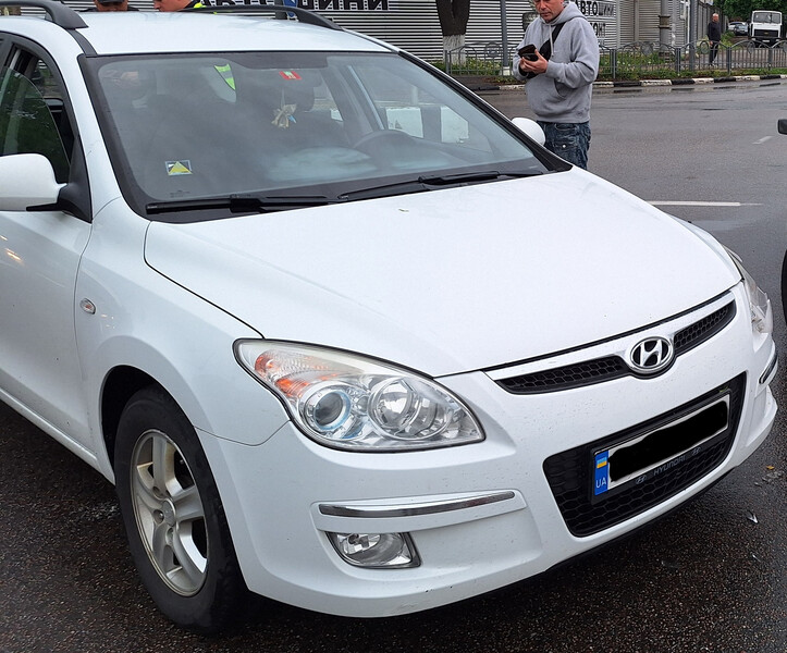 Фары передние 921012L120   Hyundai i30