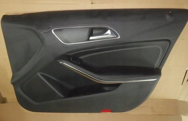 Карта двери Mercedes GLA-Class хэтчбек 2016 г.  2.0 л бензин Одесса