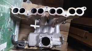 Впускной коллектор 3rz-fe Toyota Fortuner  1998 2.7 Бензин 