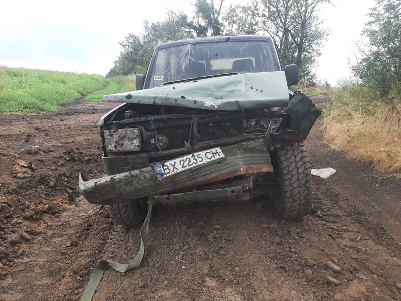 Бампер передний Isuzu Trooper  1987 универсал 2.6 Бензин Хмельницкий