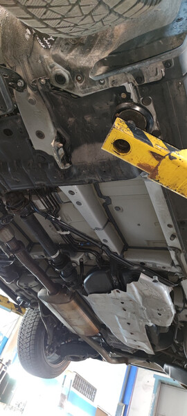 Защита днища кузова средняя Lexus RX  2016 3.5 Бензин 