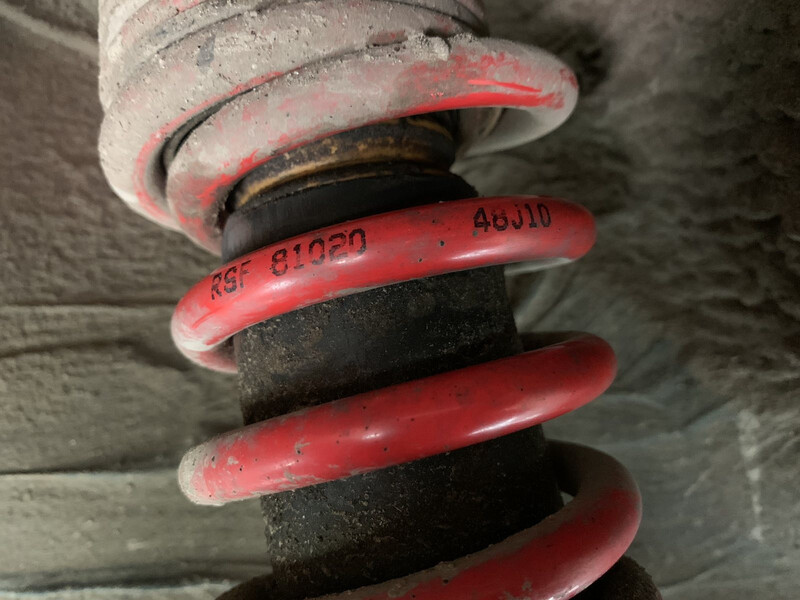 Пружини передні Volkswagen Bora  1999 1.6 Бензин 