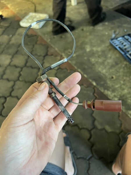 Датчик температуры выхлопных газов 059 906 088 BR   Porsche Cayenne, Volkswagen Touareg