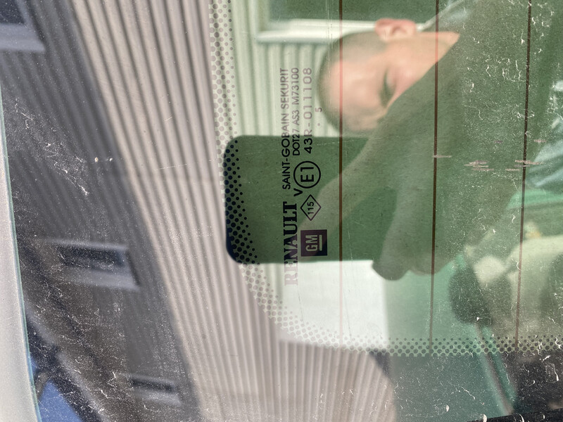 Скло заднє праве Opel Vivaro 2012 р.  2.0 л бензин Київ