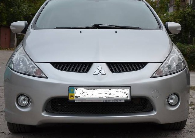 Бампер передний. Mitsubishi Grandis  2008 2.4 Бензин Краматорск