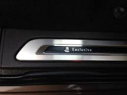 Накладка порога Volkswagen Touareg  2016 3.0 Дизель Хмельник