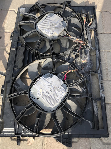 Вентилятор радиатора Audi Q5 2014 г.  3.0 л дизель Одесса