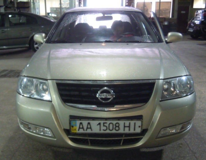 Двері передні праві голі Nissan Almera N17  2008 1.6 Бензин 