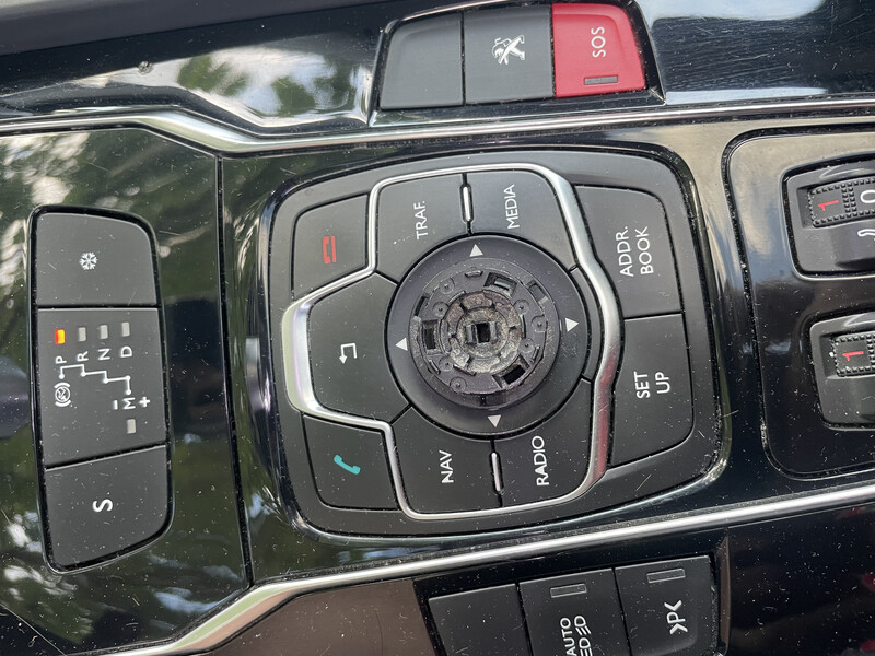 Джойстик навігації, мультимедії Peugeot 508  2012 универсал 2.2 Дизель 