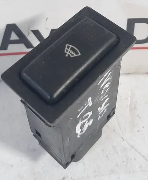 Кнопка обогрева дворников Toyota Avensis  2006 Бердичев