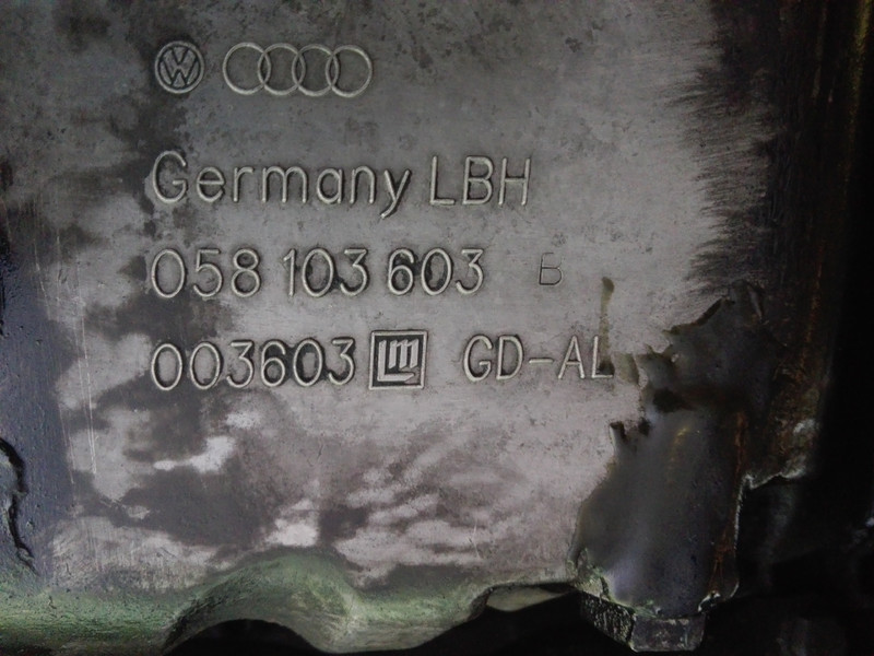 Масляний піддон Audi A6 C5  2001 1.9 Дизель Иршавa