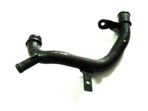 Патрубок радиатора 06J121065F   Skoda Octavia, Skoda Superb, Volkswagen Passat, Volkswagen Passat CC, Volkswagen Tiguan