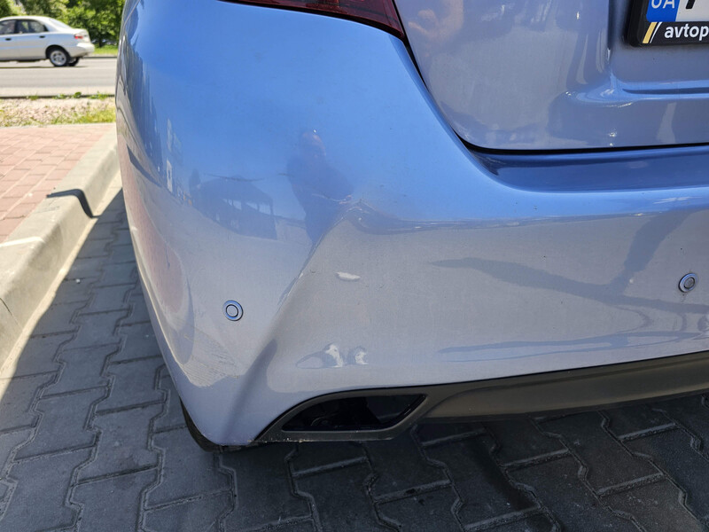 Катафот заднего бампера Toyota Yaris  2014 хэтчбек 1.3 Бензин Киев