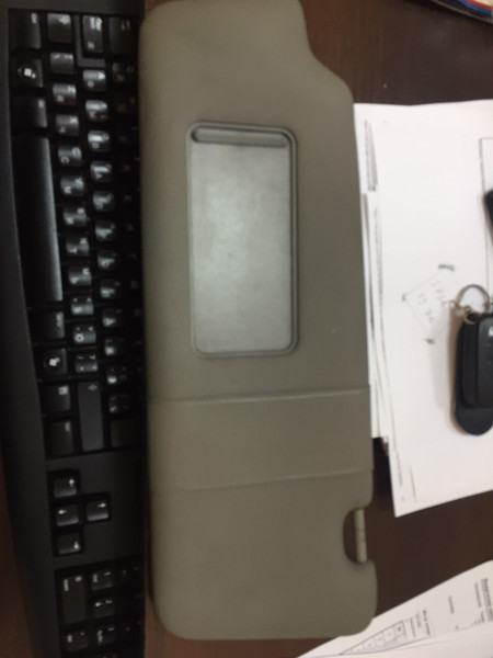 Солнцезащитный козырек левый Audi A4 B6  2002 1.8 Бензин Сумы