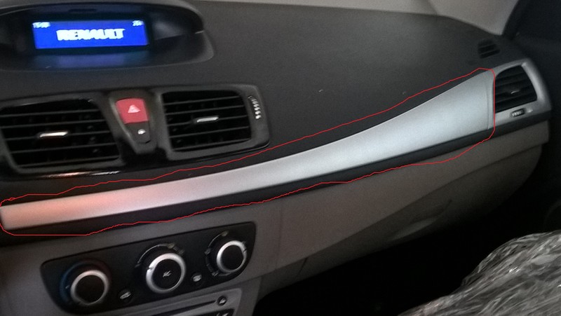 Накладки на торпедо Renault Megane 3  2011 хетчбек 2.0 Бензин Львів