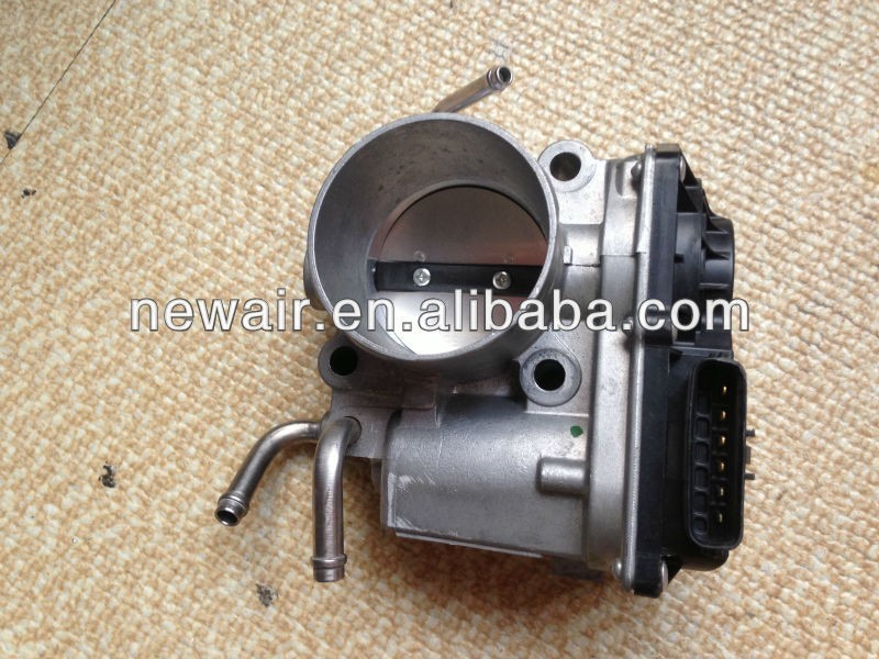 Дроссельная заслонка 22030-0H030   Toyota Camry