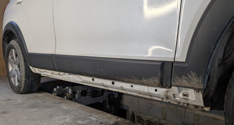 Порог пластиковый правый Chevrolet Captiva  2012 2.2 Дизель 