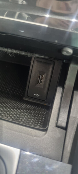 Рамка магнитолы та usb Volkswagen Golf 7  2018 хэтчбек  Электро Львов