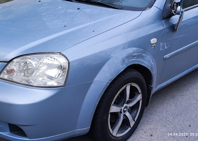 Переднее левое крыло Chevrolet Lacetti 2010 г.  1.8 л бензин Чернигов