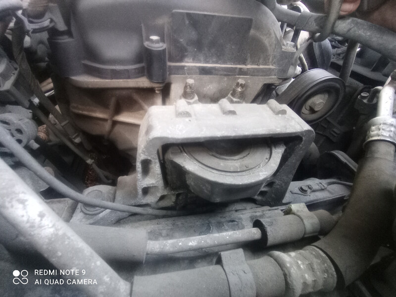 Опора двигателя правая Mazda 5 2007 г.  2.0 л бензин Краматорск