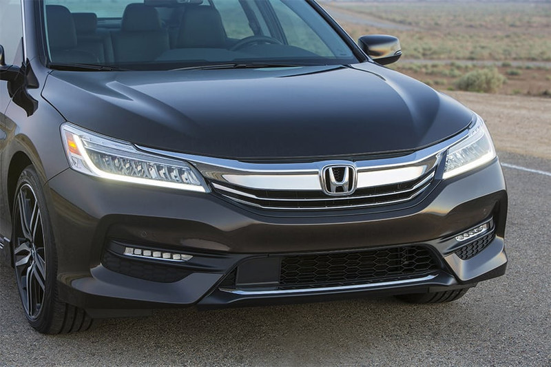 Фары передние 33150-T2A-A31   Honda Accord USA