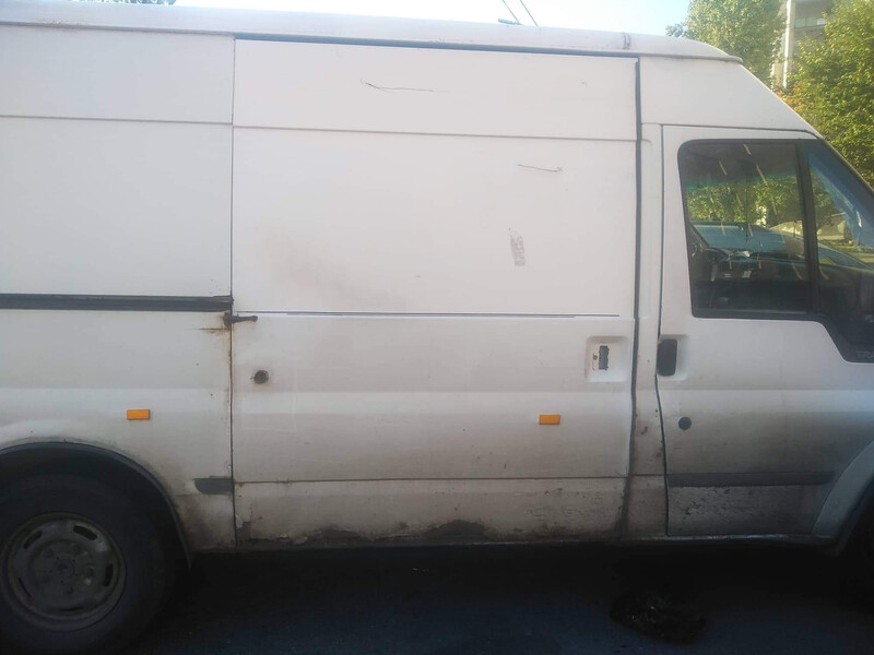 Двери Ford Transit купе 2000 г.