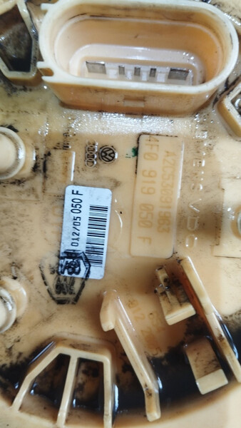 Бензонасос Audi A6 2004 г.