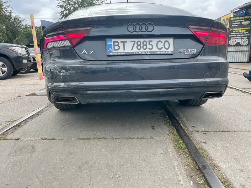 Задний бампер Audi A7  2015 3.0 Дизель Киев