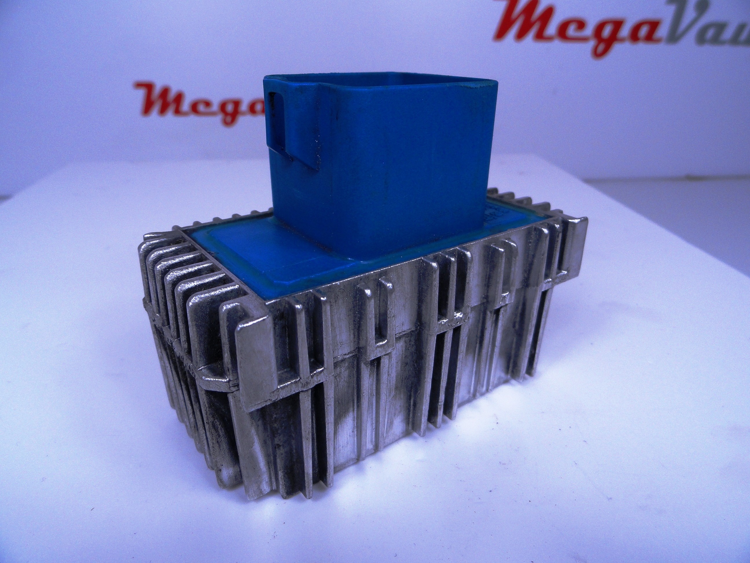 Реле свічок розжарювання 55353011   Opel Combo, Opel Vectra